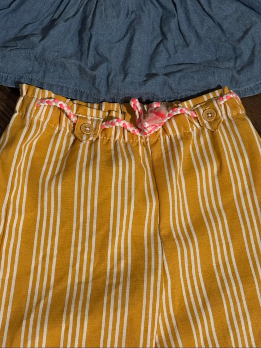 Little lass girls embroidered outfit - worn once - Picture 3 of 7